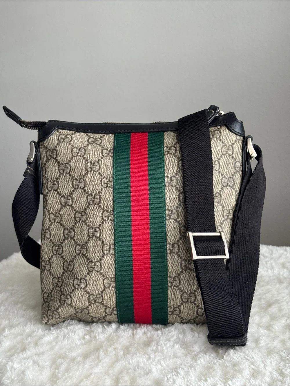 Gucci small Beige GG Canvas Messenger Bag with Green & Red Stripe